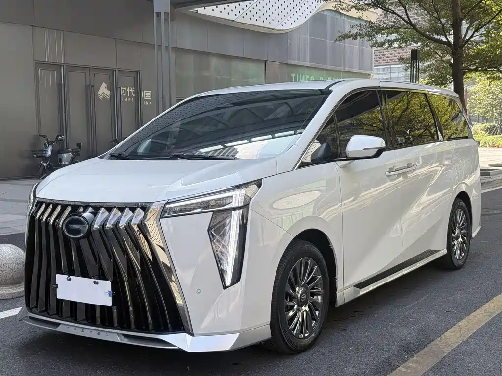 GAC Motor Trumpchi M8 2022 — фото 3