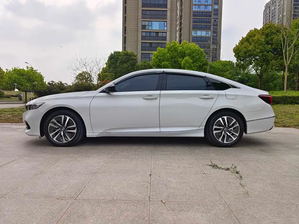 Honda Accord 2022 — фото 3