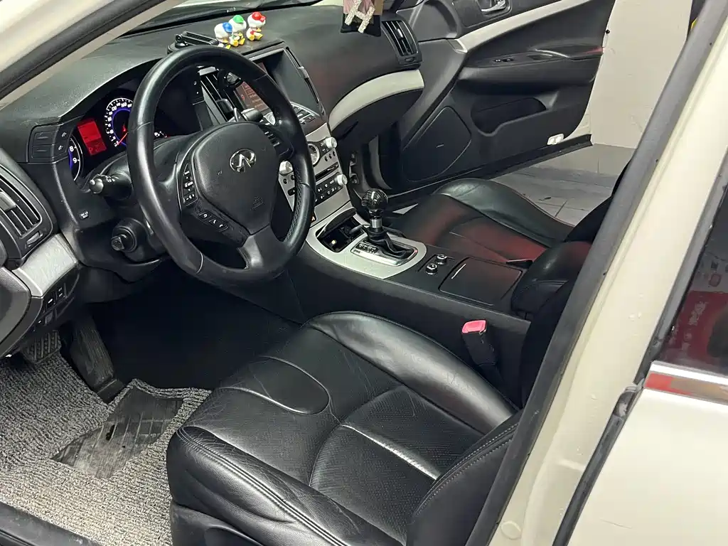 Infiniti G 2009