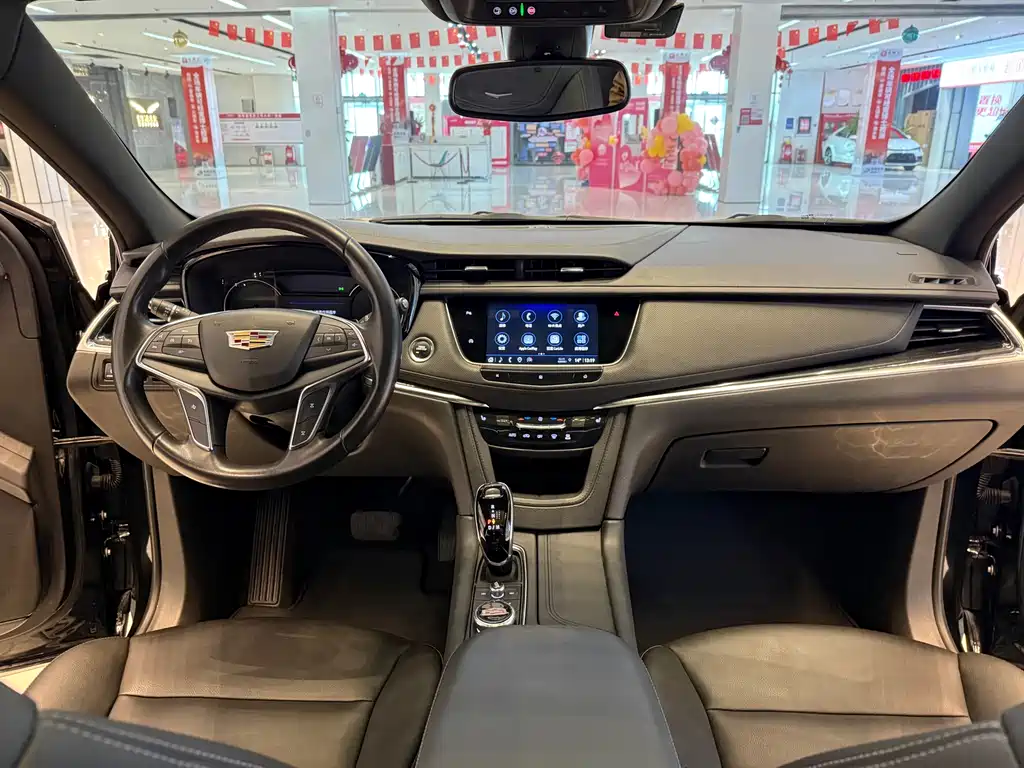 Cadillac XT5 2021 — фото 16