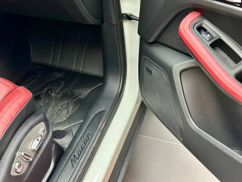 Porsche Macan 2024