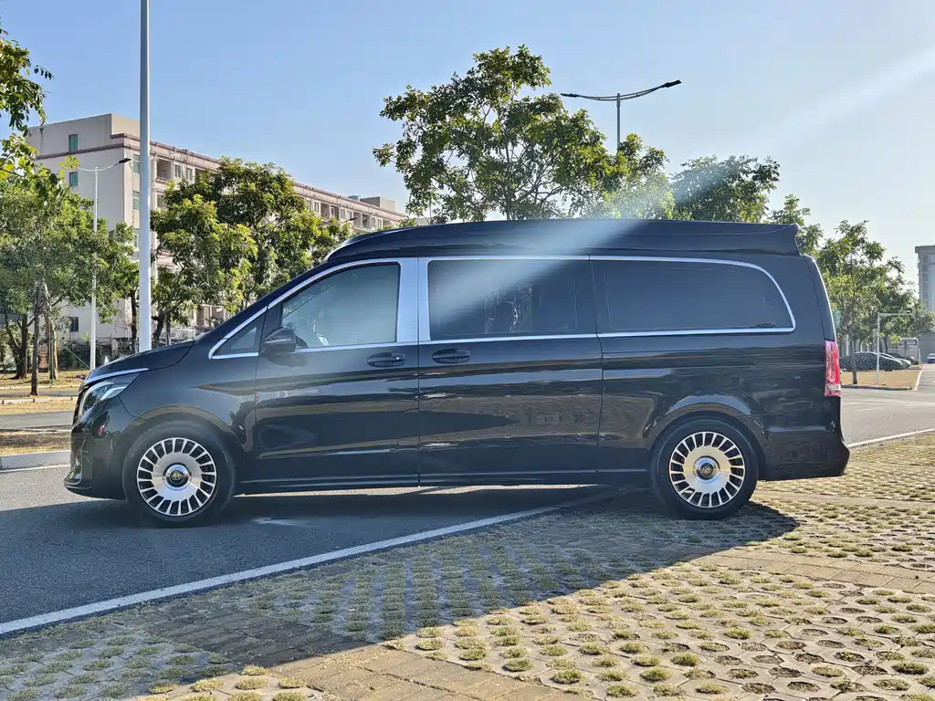 Mercedes-Benz V-Class 2020 — фото 3
