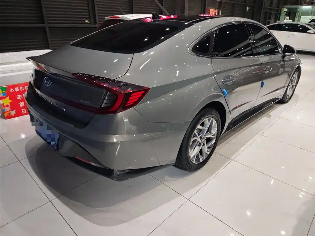 Hyundai Sonata 2022 — фото 8