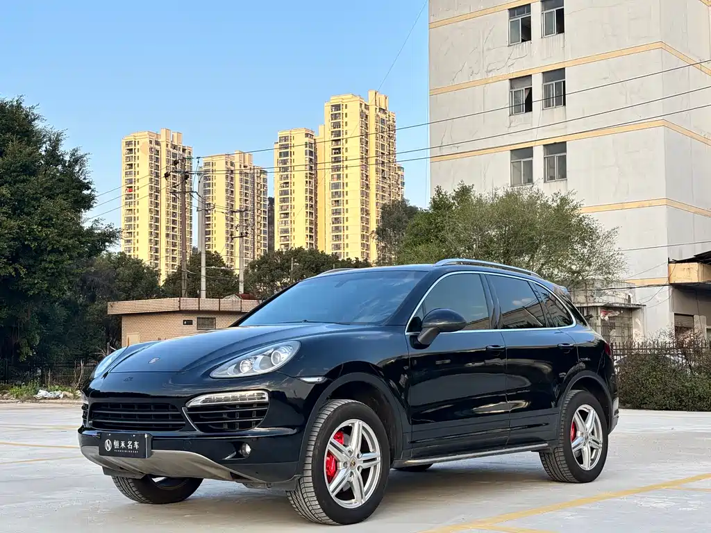 Porsche Cayenne 2011 — фото 1