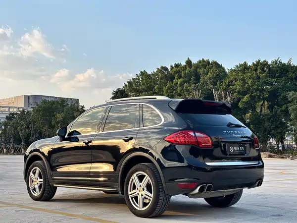Porsche Cayenne 2011