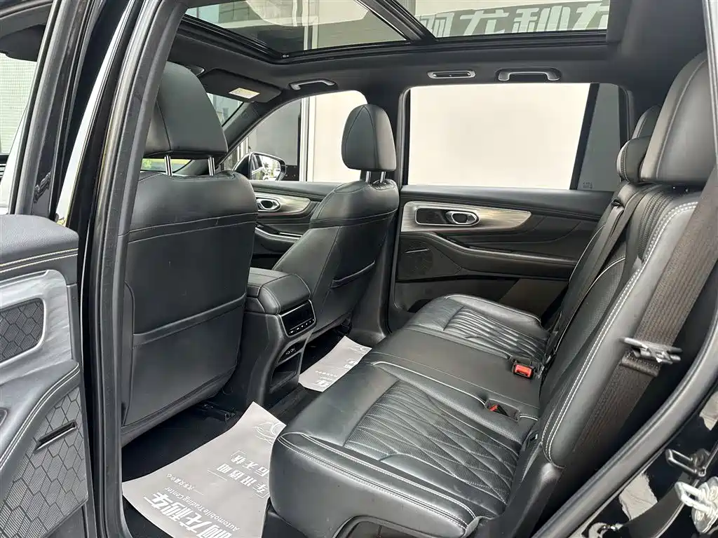 GAC Motor Trumpchi GS8 2022 — фото 7
