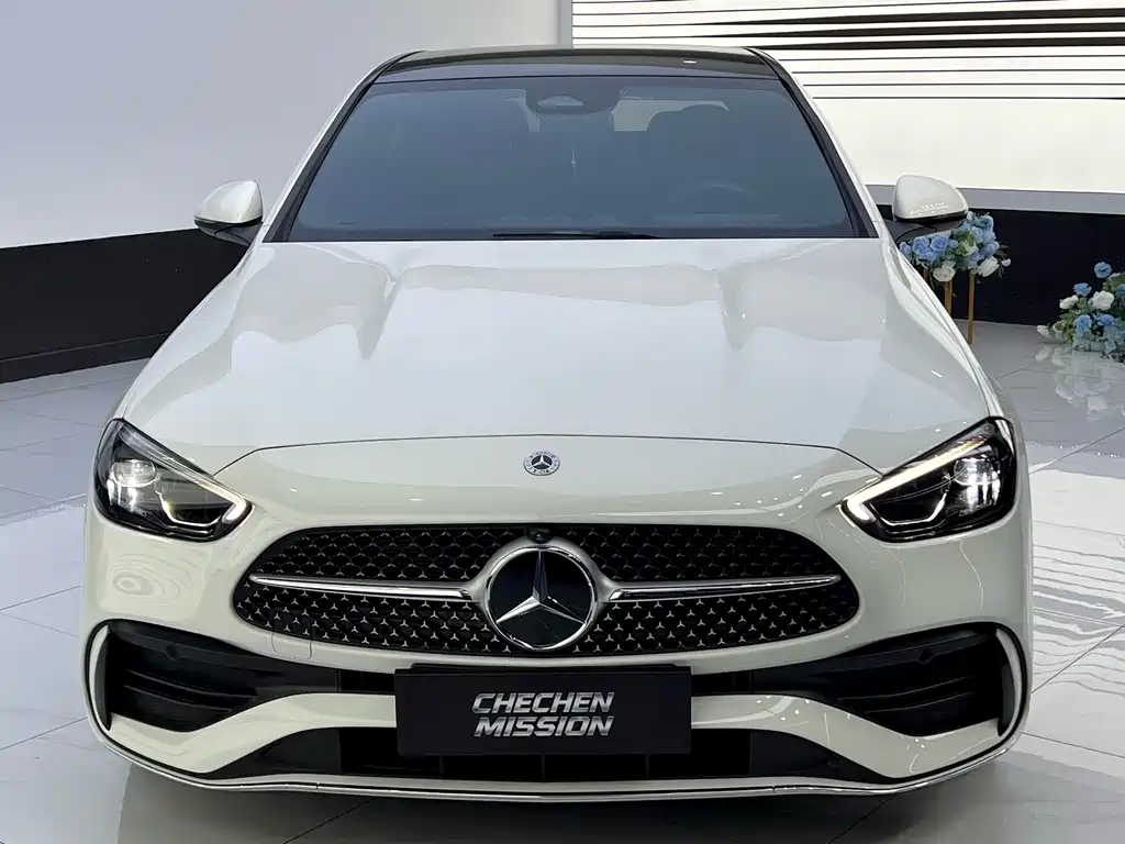 Mercedes-Benz C-Class 2024