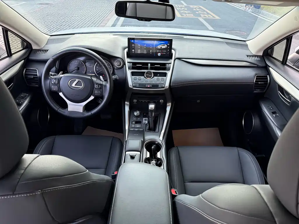 Lexus NX 2018 — фото 6