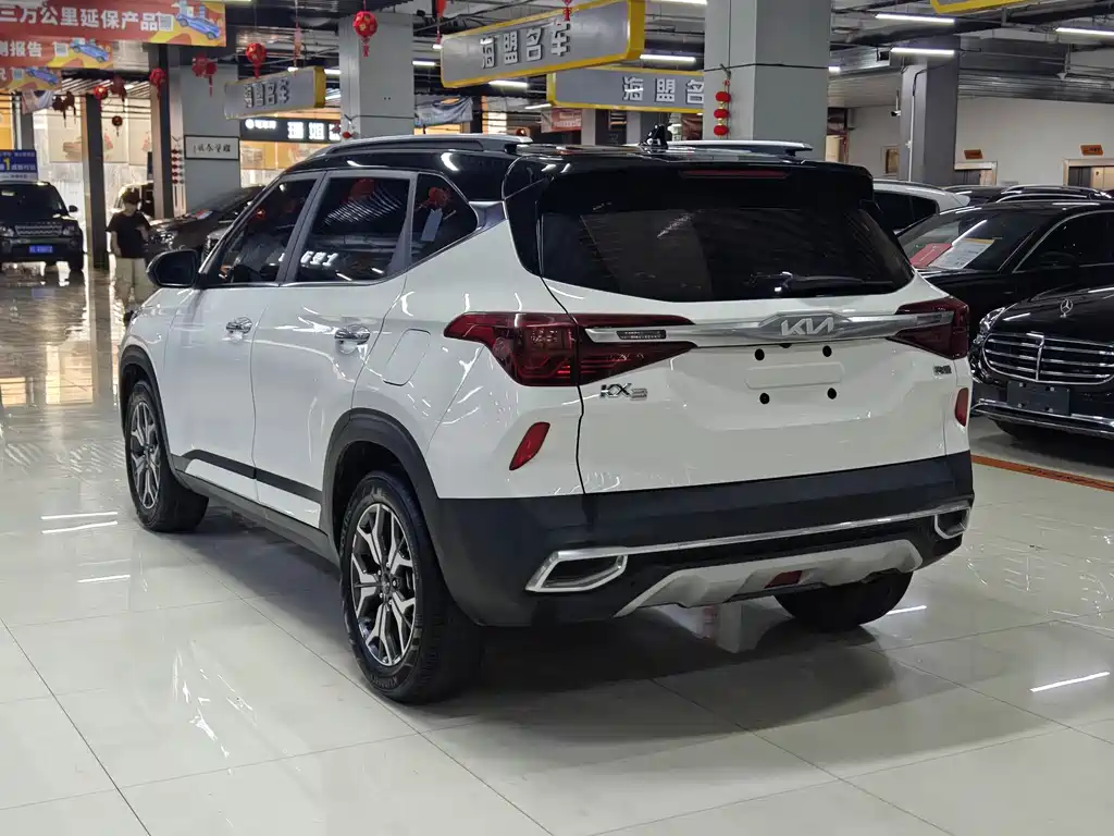 Kia KX3 2022 — фото 11