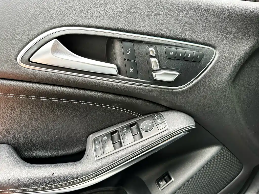 Mercedes-Benz CLA 2017 — фото 10