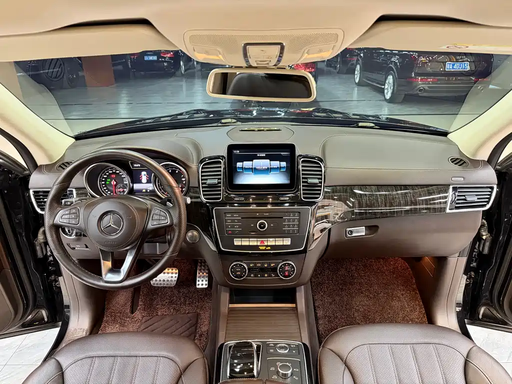 Mercedes-Benz GLS 2019 — фото 15