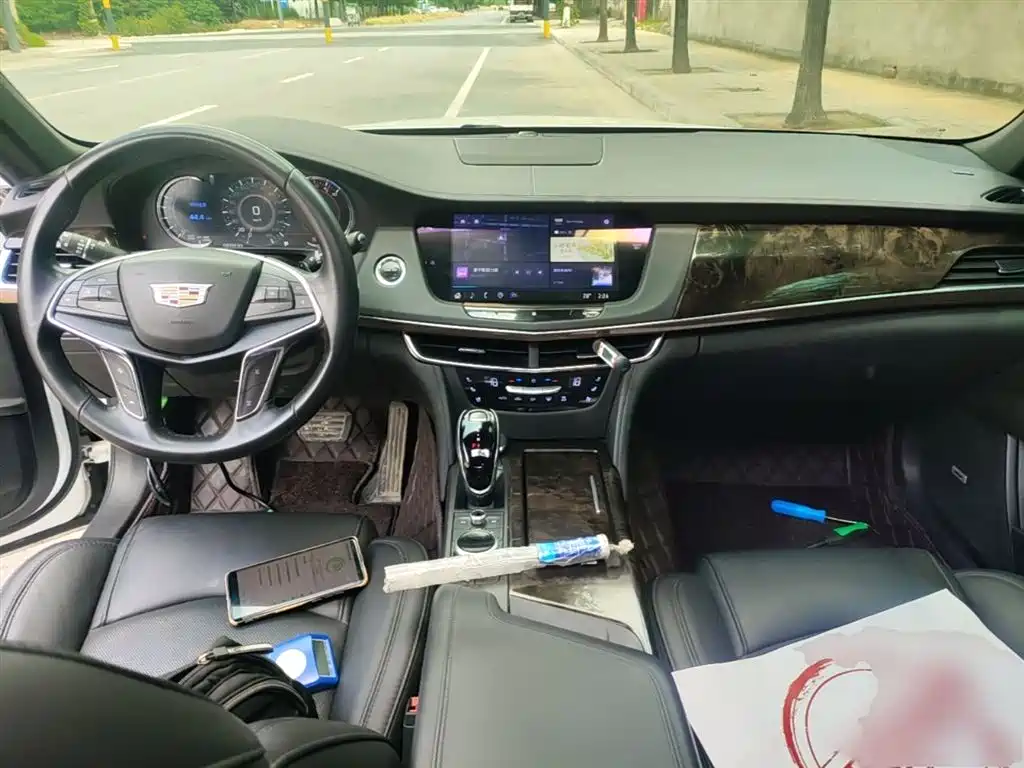 Cadillac CT6 2022 — фото 10