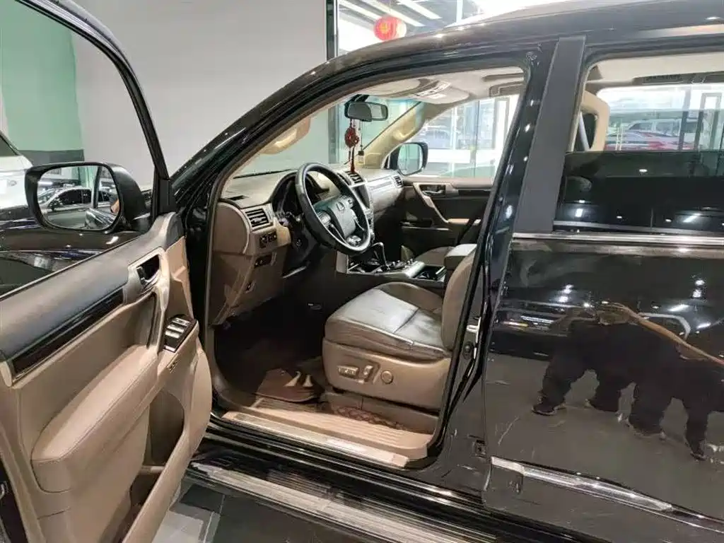 Lexus GX 2016 — фото 10