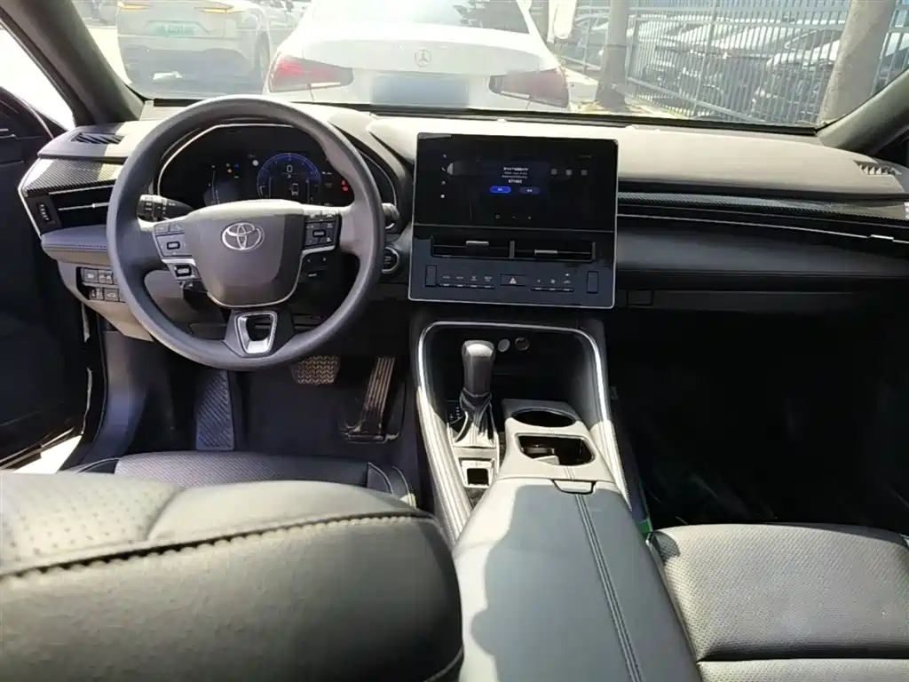 Toyota Avalon 2024 — фото 10