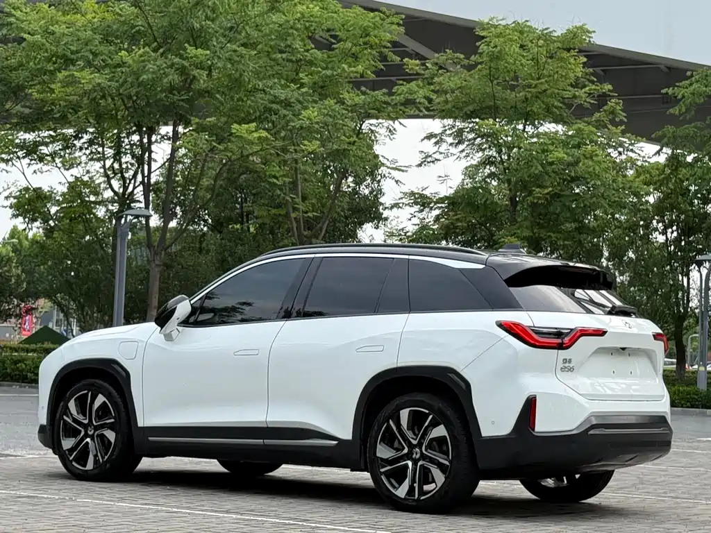 NIO ES6 2021