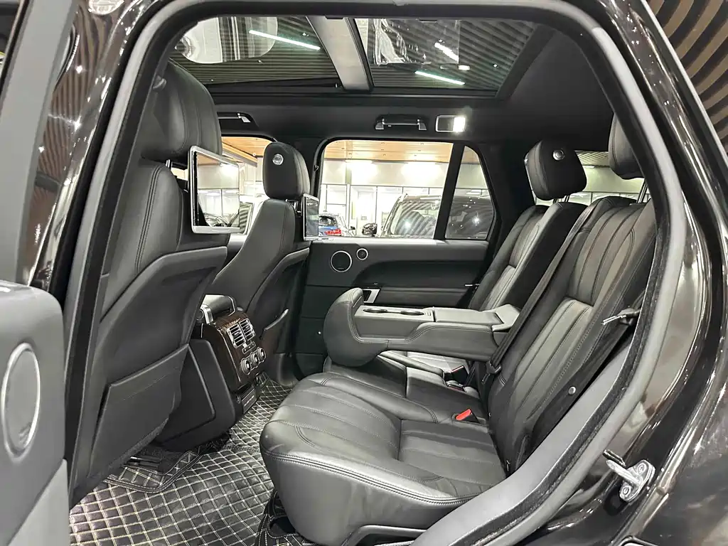 Land Rover Range Rover 2018 — фото 11