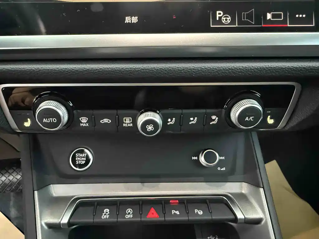 Audi Q3 2022 — фото 17