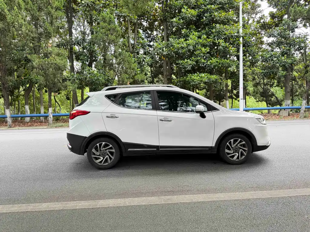 JAC Refine S3 2015