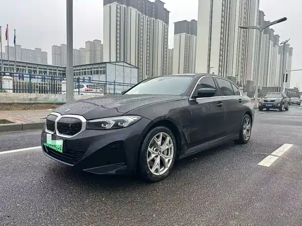 BMW i3 2024