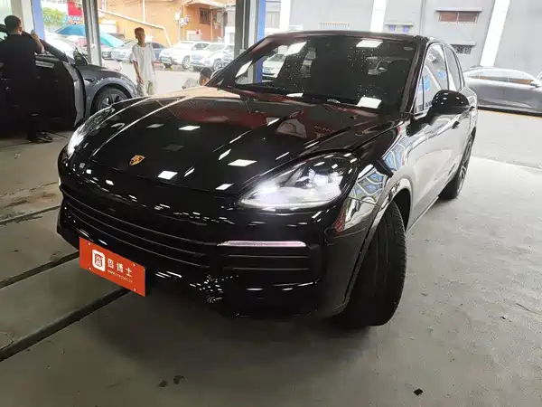 Porsche Cayenne 2023