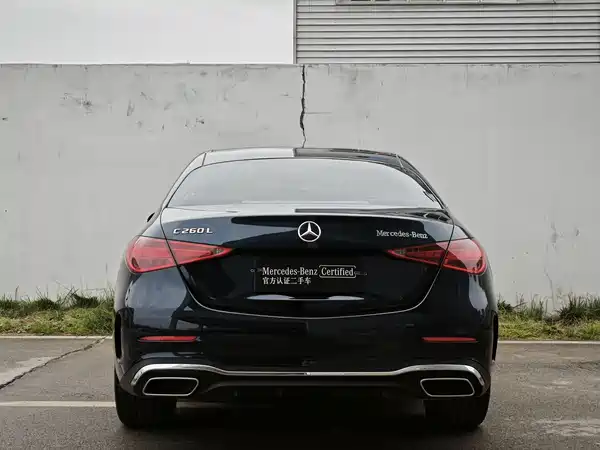 Mercedes-Benz C-Class 2024