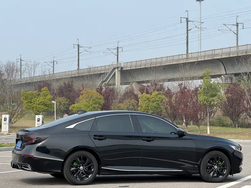 Honda Accord 2021 — фото 16