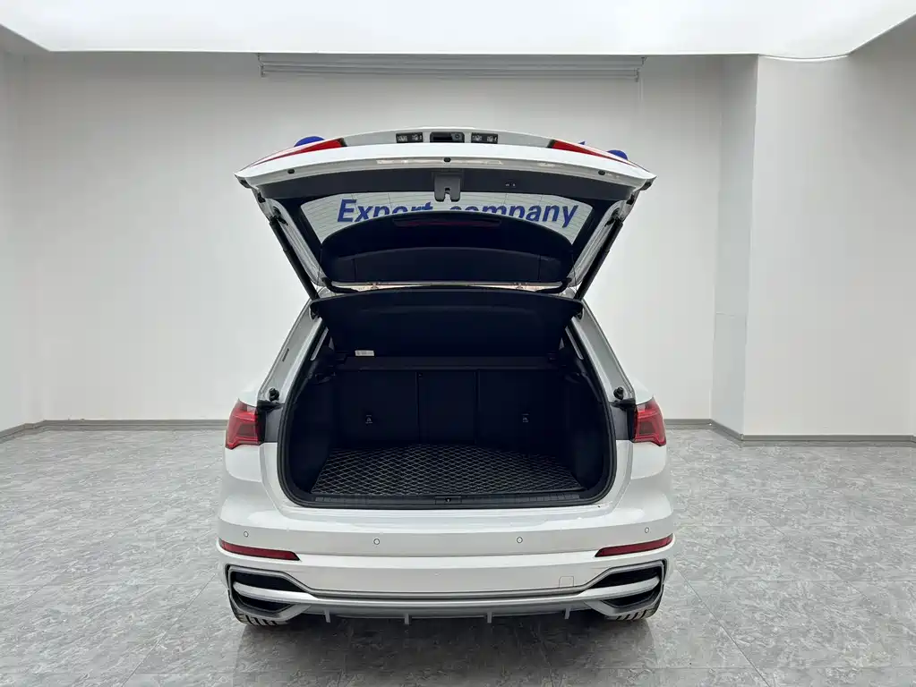 Audi Q3 2022 — фото 16