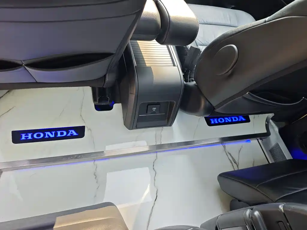 Honda Elysion 2019 — фото 11