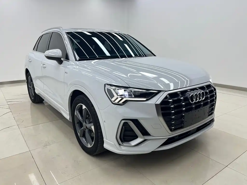 Audi Q3 2022