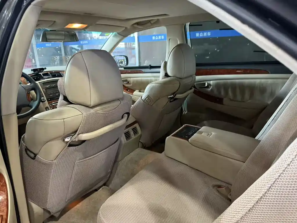 Toyota Crown 2008