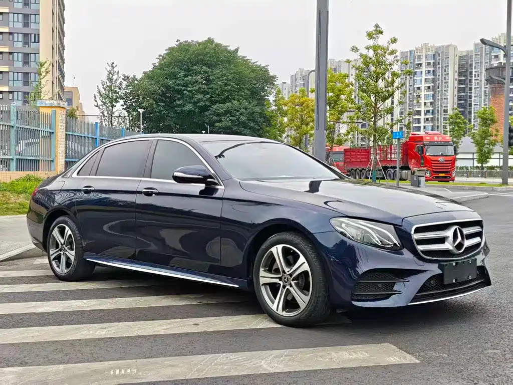 Mercedes-Benz E-Class 2017 — фото 3
