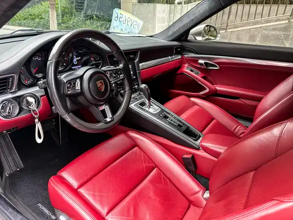 Porsche 911 2017