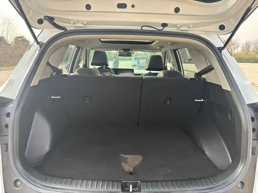 Kia KX3 2022 — фото 15