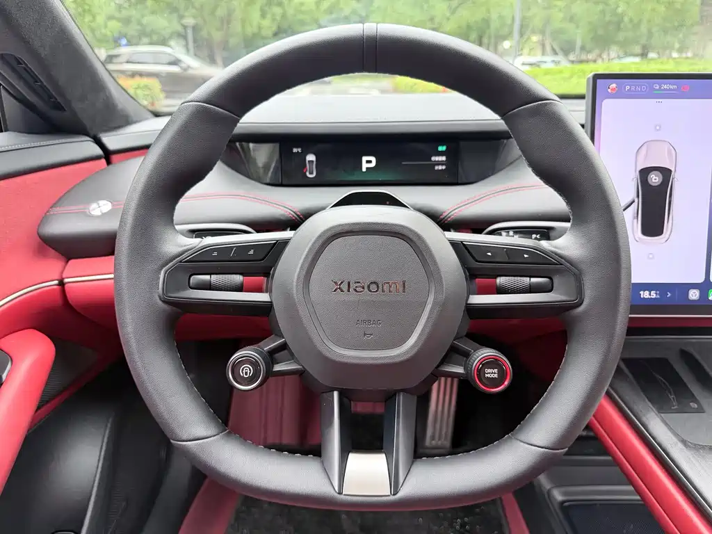 Xiaomi SU7 2024