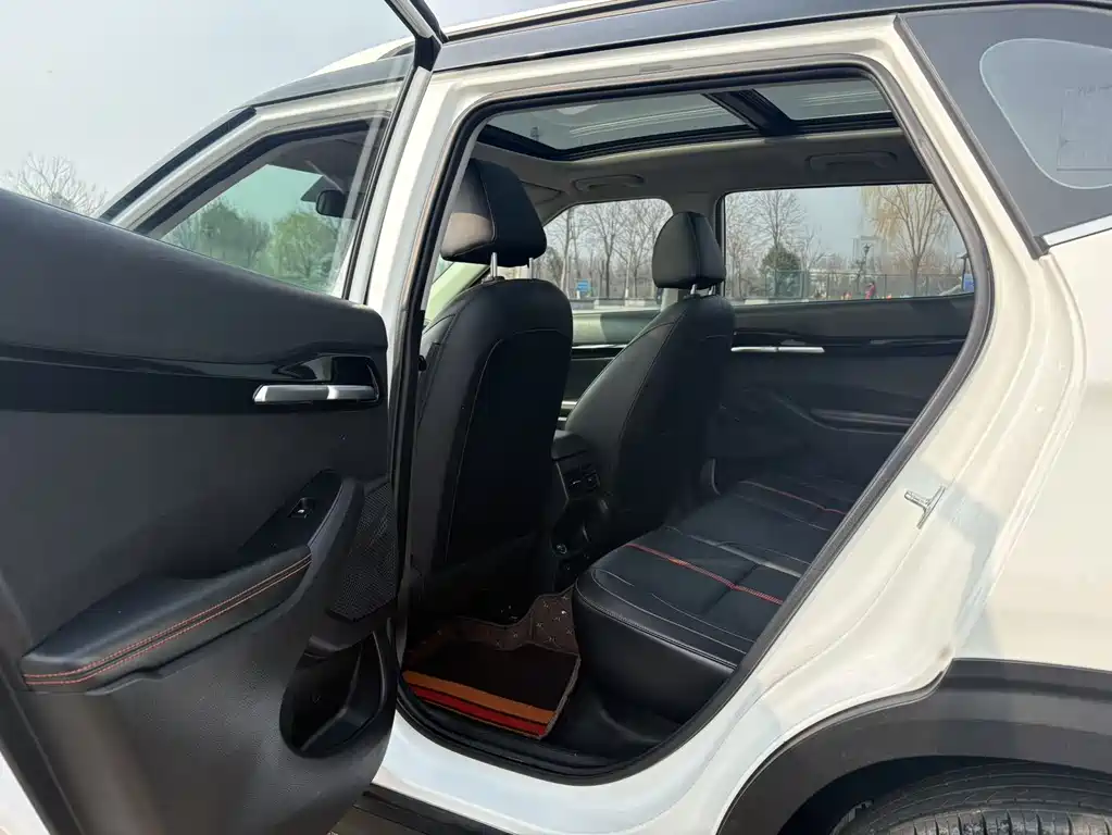 Kia KX3 2022 — фото 10