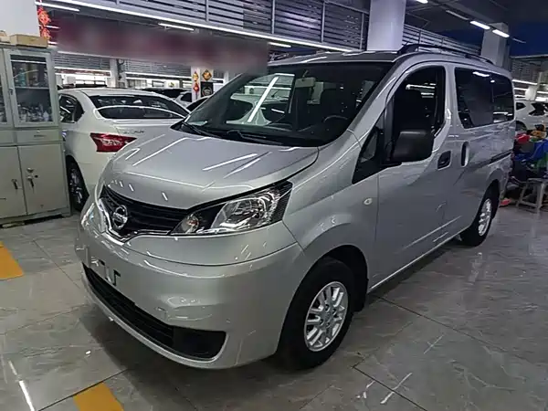 Nissan NV200 2013