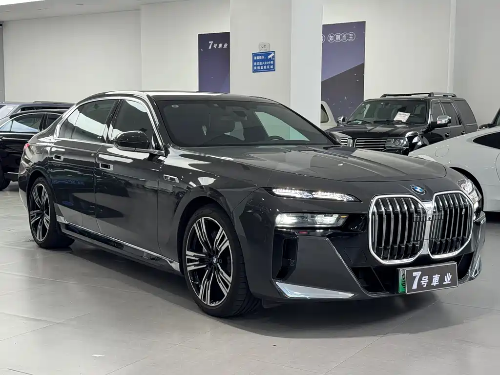 BMW i7 2024