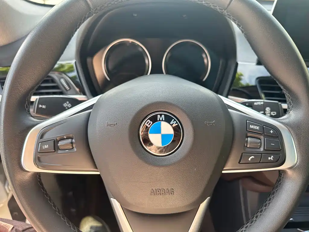 BMW X1 2022 — фото 13