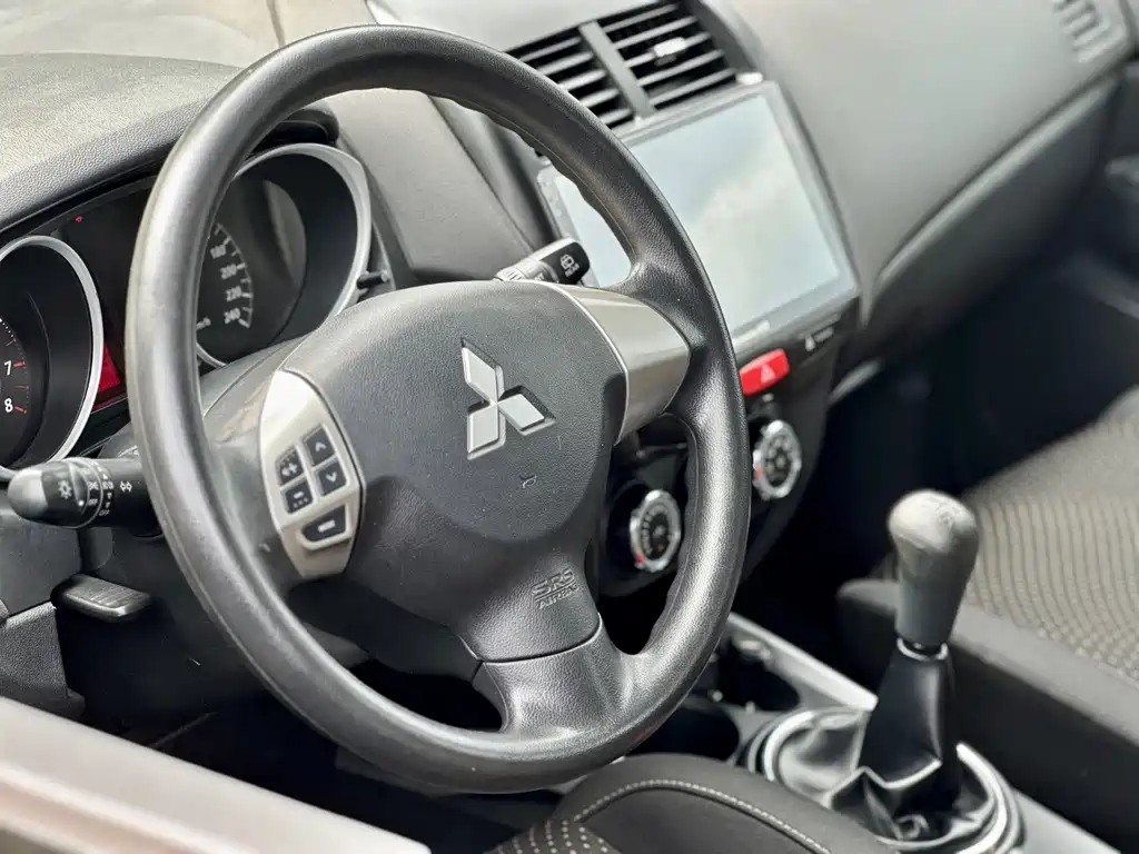 Mitsubishi ASX 2015 — фото 21