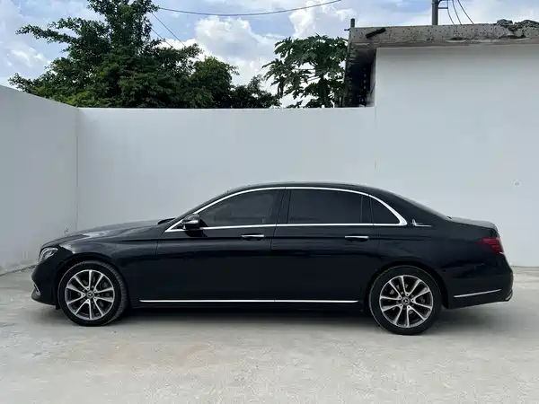 Mercedes-Benz E-Class 2018