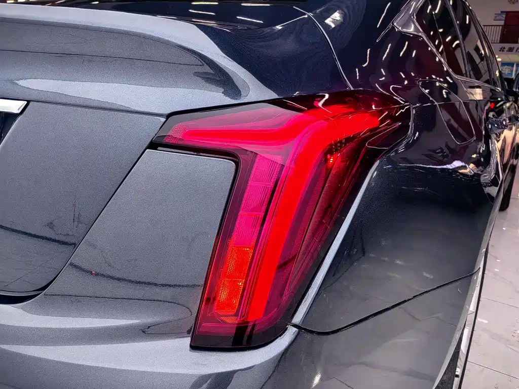 Cadillac CT5 2021 — фото 19