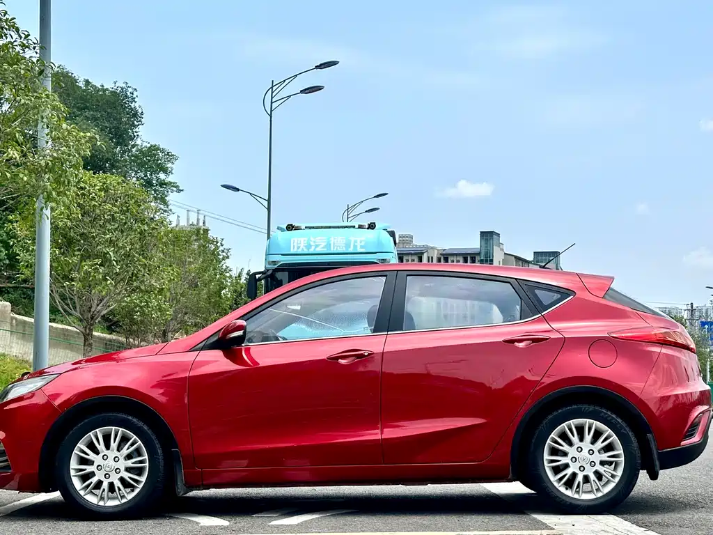 Changan Eado XT 2014 — фото 7