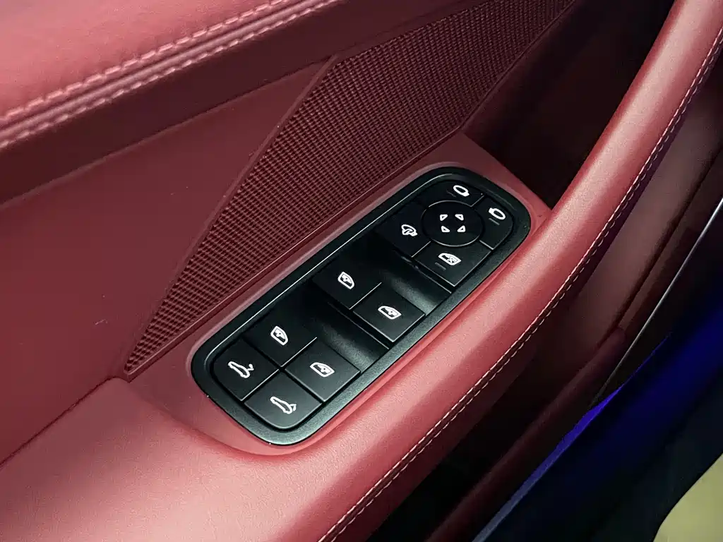 Porsche Panamera 2022 — фото 22