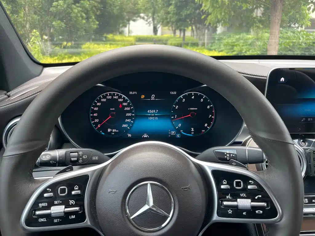 Mercedes-Benz GLC 2020 — фото 12