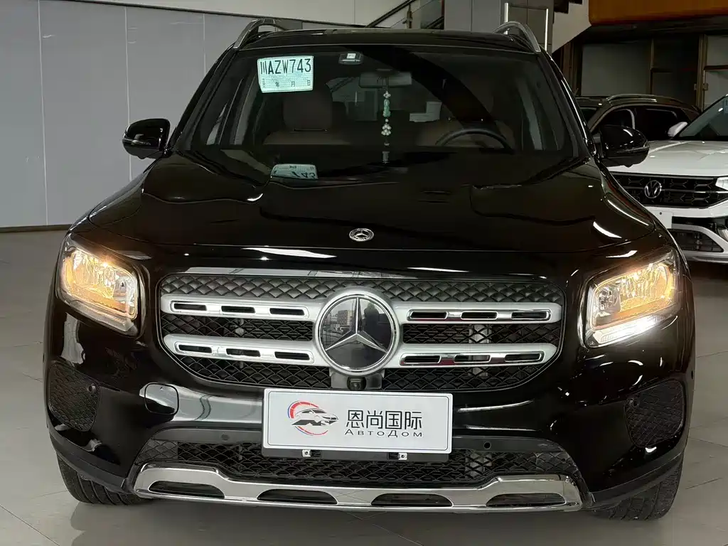 Mercedes-Benz GLB 2021