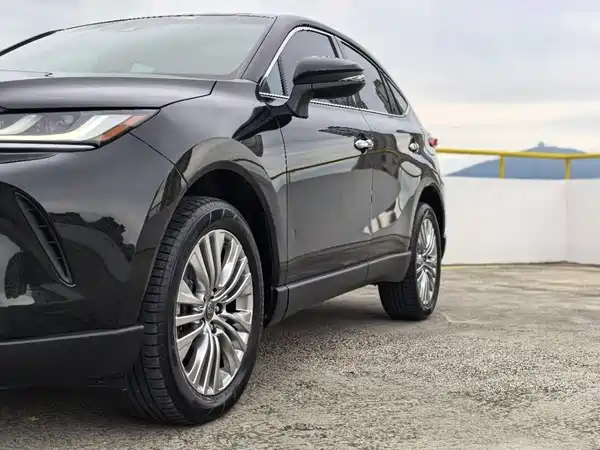 Toyota Harrier 2021