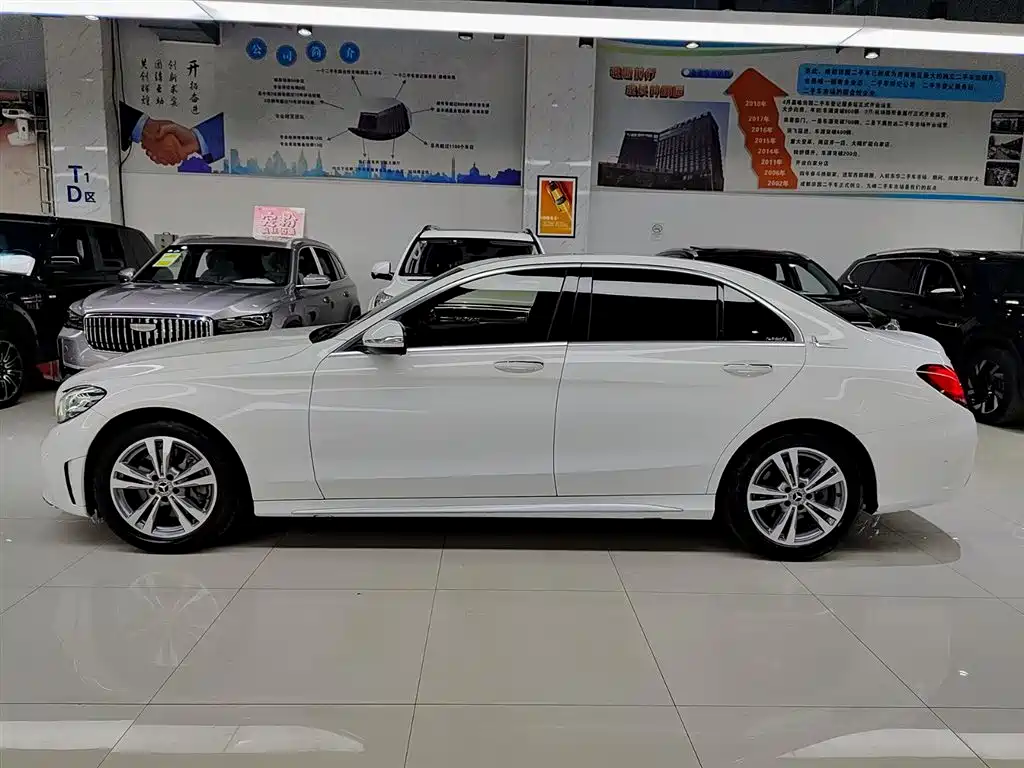 Mercedes-Benz C-Class 2019