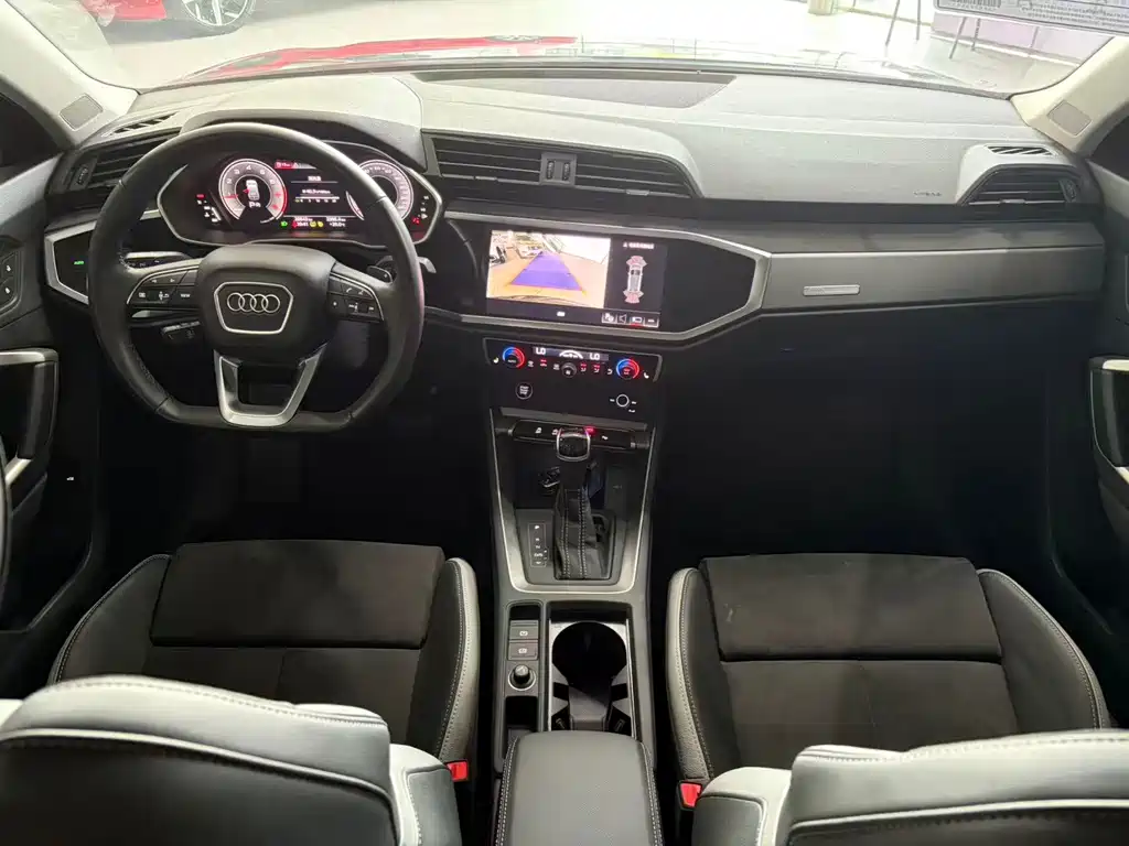 Audi Q3 2023 — фото 15