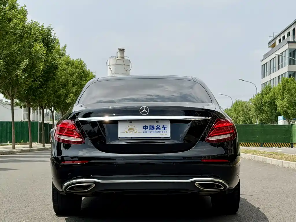 Mercedes-Benz E-Class 2020 — фото 33