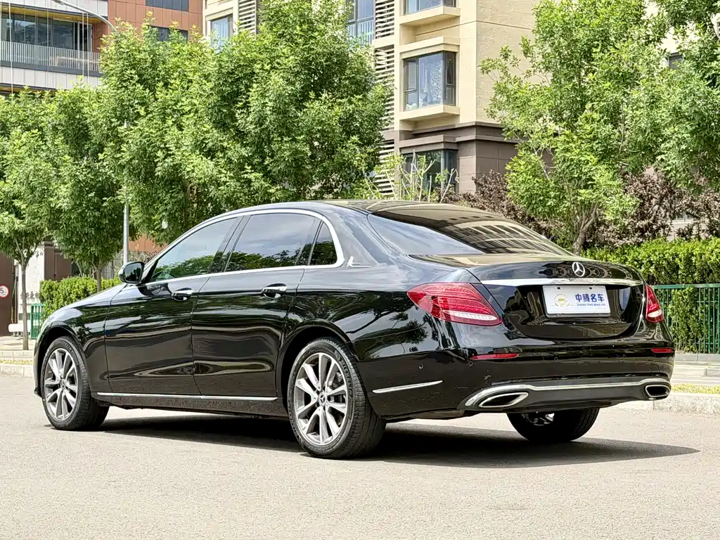 Mercedes-Benz E-Class 2020 — фото 34